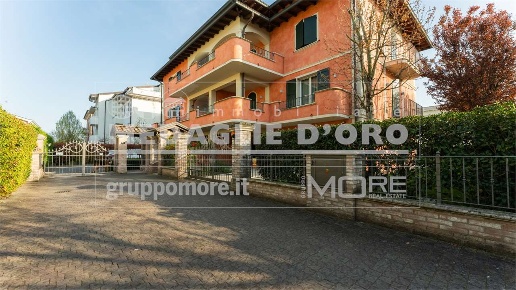 casa indipendente in vendita a Modena