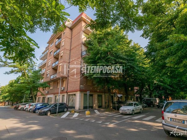 appartamento in vendita a Modena in zona San Lazzaro / Modena Est