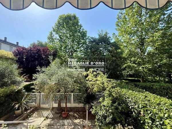 casa indipendente in vendita a Modena in zona Vaciglio