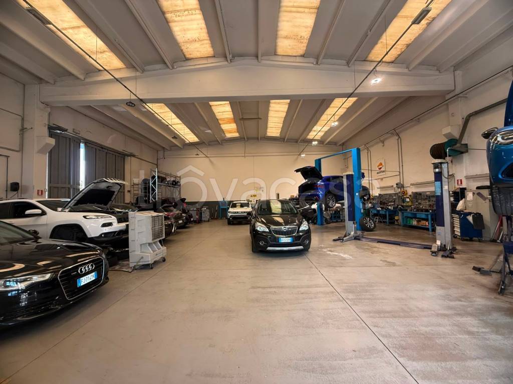appartamento in vendita a Modena in zona San Lazzaro / Modena Est