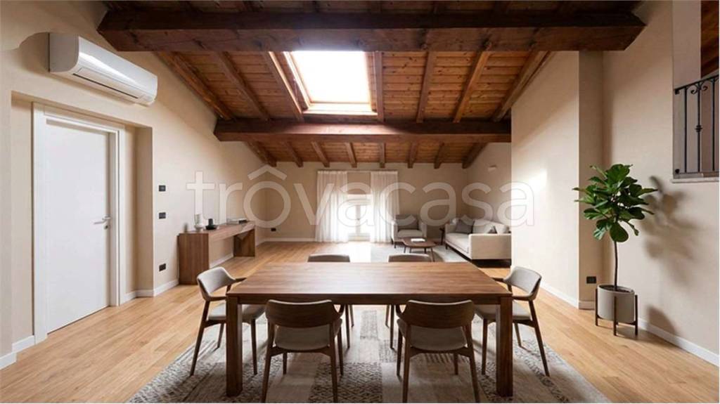 appartamento in vendita a Modena in zona Centro Storico