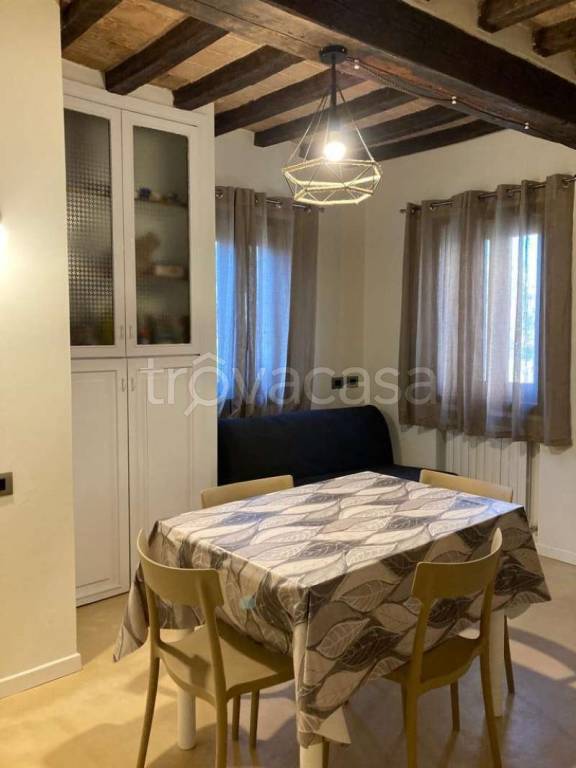 appartamento in vendita a Modena in zona Crocetta