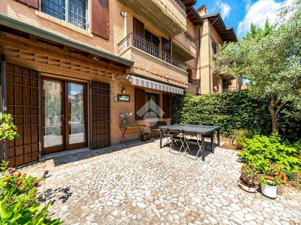 casa indipendente in vendita a Modena in zona Baggiovara
