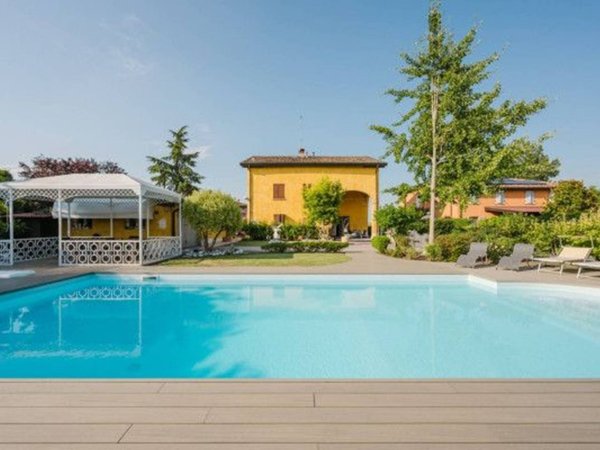 casa indipendente in vendita a Modena in zona San Faustino