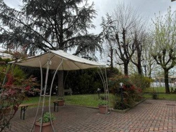 appartamento in vendita a Modena in zona Lamarmora