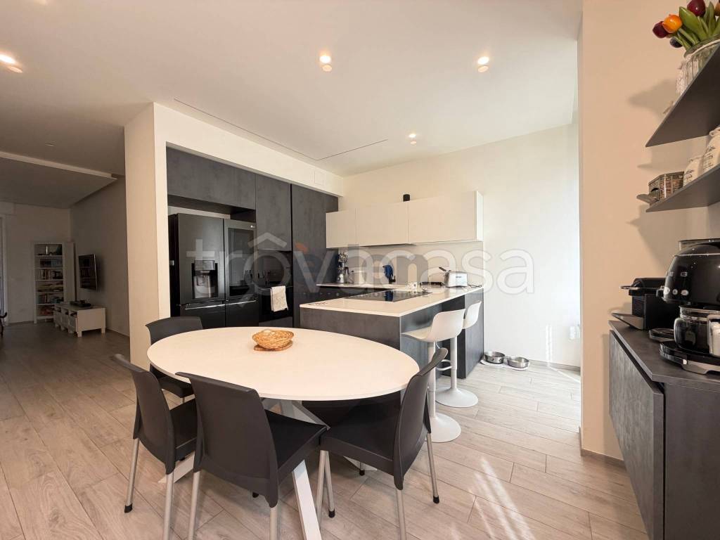 appartamento in vendita a Modena in zona Centro Storico