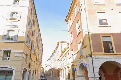 appartamento in vendita a Modena in zona Centro Storico