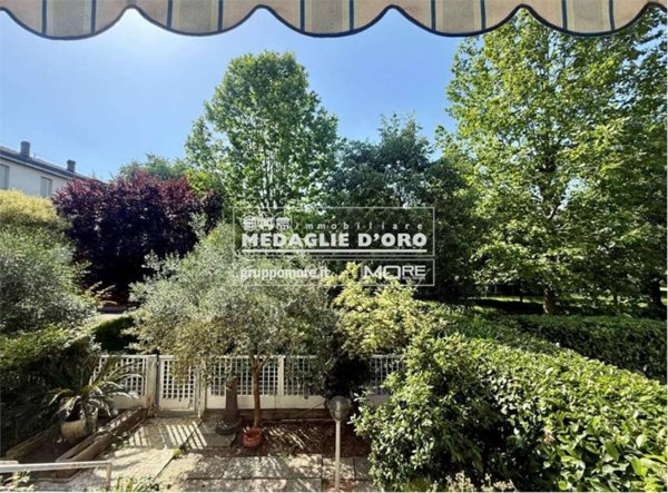 casa indipendente in vendita a Modena in zona Vaciglio