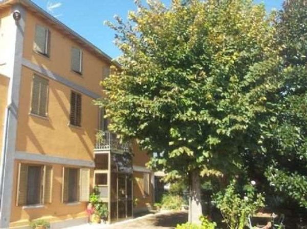casa indipendente in vendita a Modena in zona Villanova