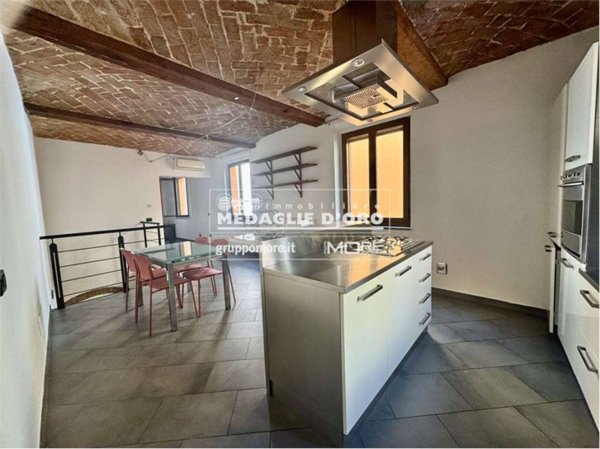 appartamento in vendita a Modena in zona Centro Storico