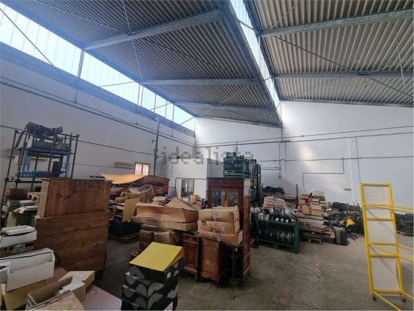 ufficio in vendita a Modena in zona Bruciata