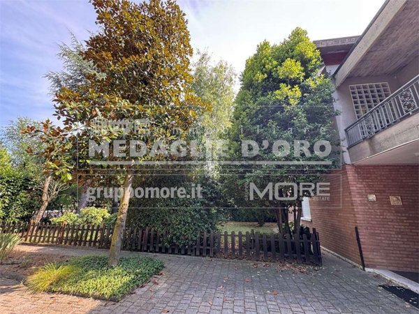 appartamento in vendita a Modena in zona Vaciglio