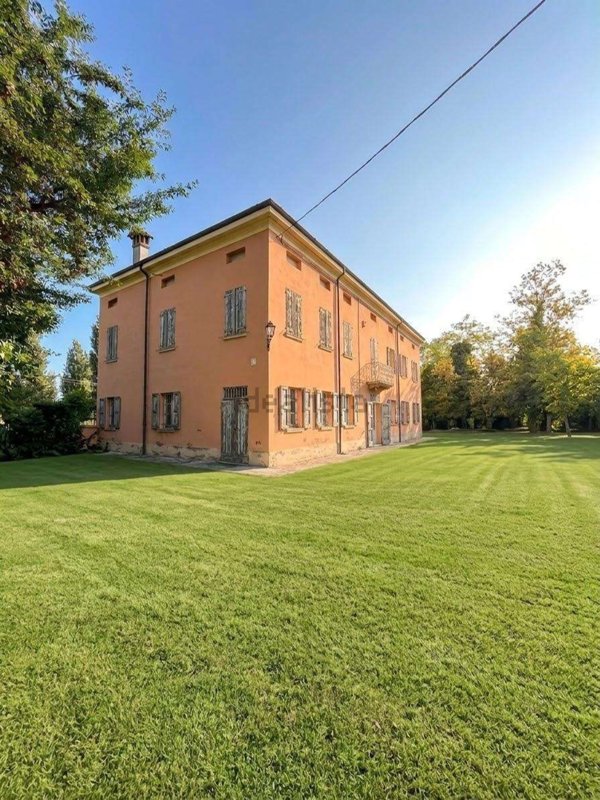 casa indipendente in vendita a Modena in zona Madonnina / Quattro Ville