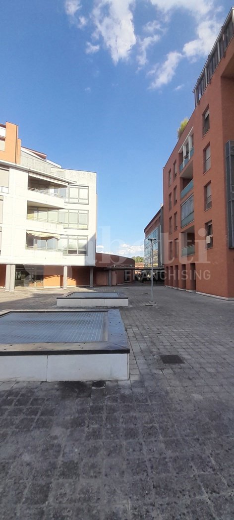 ufficio in vendita a Modena