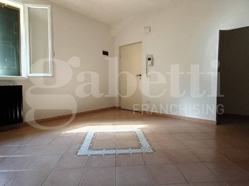 appartamento in vendita a Modena in zona Madonnina / Quattro Ville