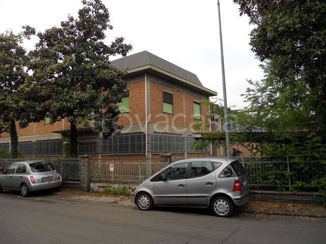 appartamento in vendita a Modena in zona Madonnina / Quattro Ville