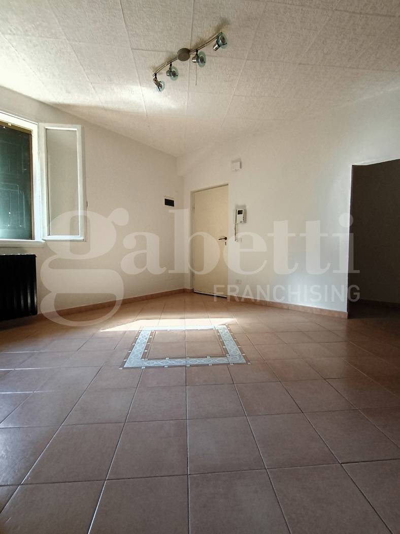 appartamento in vendita a Modena in zona Madonnina / Quattro Ville