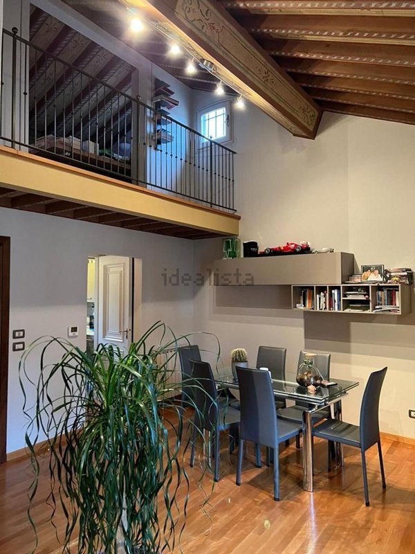 appartamento in vendita a Modena in zona Centro Storico
