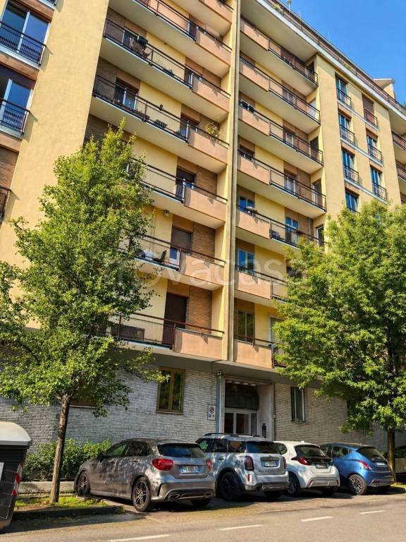 appartamento in vendita a Modena in zona Centro Storico