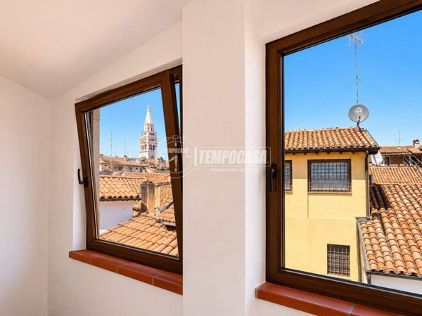 appartamento in vendita a Modena in zona Centro Storico