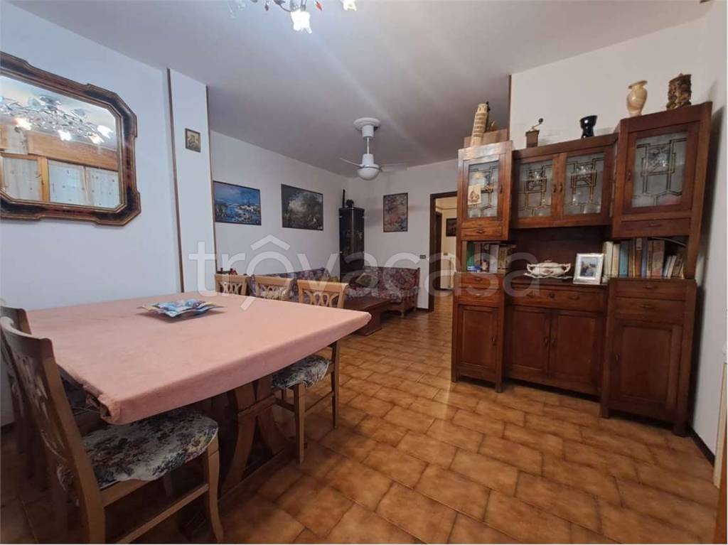appartamento in vendita a Modena