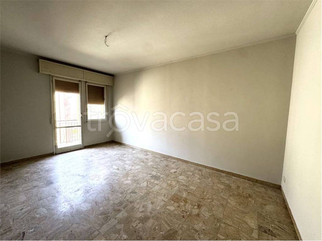 appartamento in vendita a Modena in zona Madonnina / Quattro Ville
