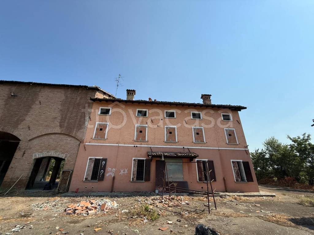 casa indipendente in vendita a Modena in zona Cognento