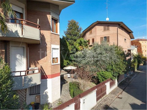 appartamento in vendita a Modena in zona Buon Pastore