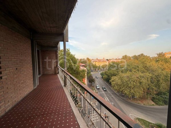 appartamento in vendita a Modena in zona Centro Storico