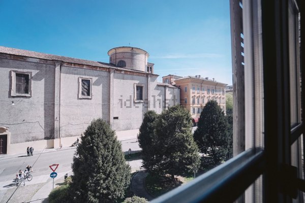 appartamento in vendita a Modena in zona Centro Storico
