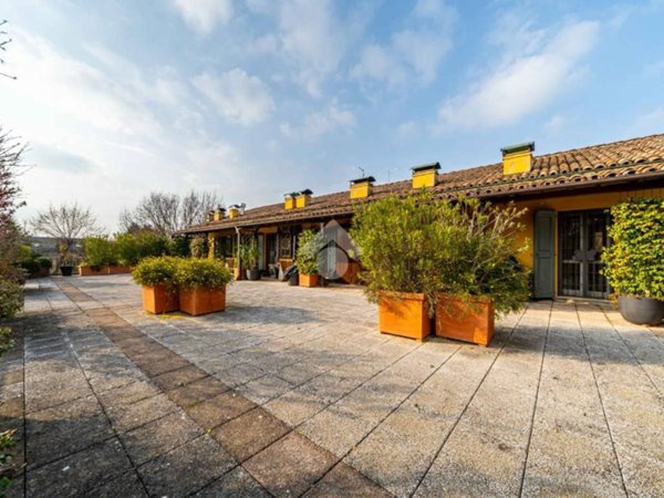 appartamento in vendita a Modena in zona Baggiovara