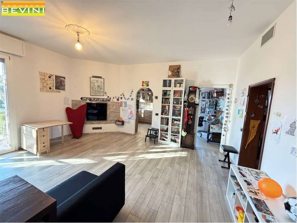 appartamento in vendita a Modena in zona San Lazzaro / Modena Est