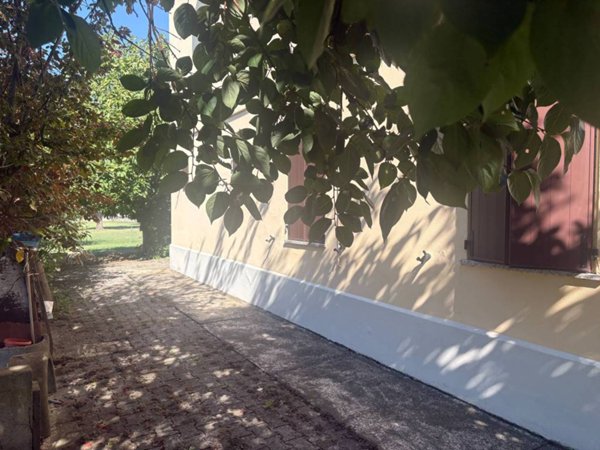 casa indipendente in vendita a Modena in zona Baggiovara
