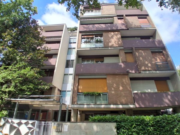 appartamento in vendita a Modena in zona Centro Storico