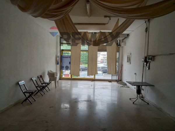 ufficio in vendita a Modena in zona San Faustino