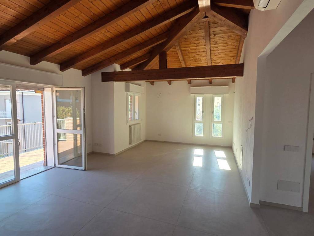 appartamento in vendita a Modena in zona San Faustino