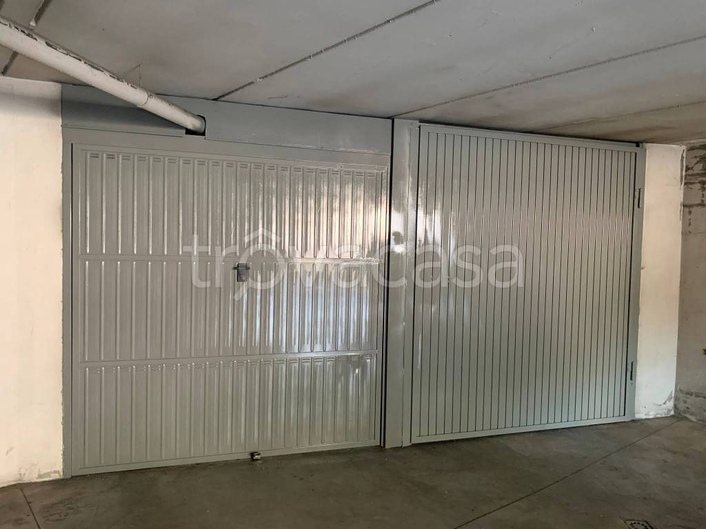 box auto in vendita a Modena in zona Sant'Agnese