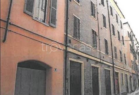 appartamento in vendita a Modena in zona Centro Storico