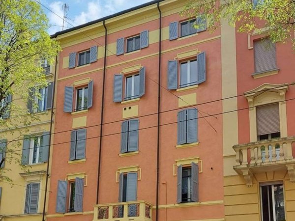 appartamento in vendita a Modena in zona Centro Storico