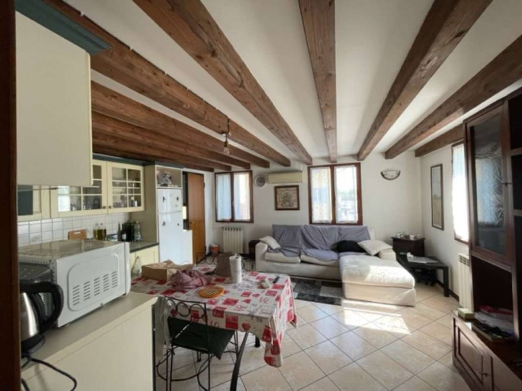 appartamento in vendita a Modena in zona San Damaso