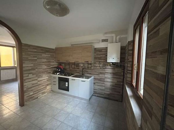 casa indipendente in vendita a Modena in zona San Faustino
