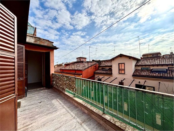 appartamento in vendita a Modena in zona Centro Storico