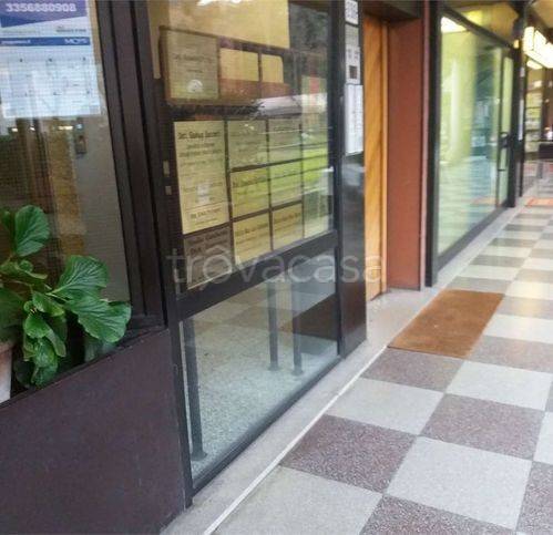ufficio in vendita a Modena