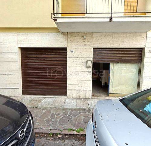 ufficio in vendita a Modena in zona Sant'Agnese