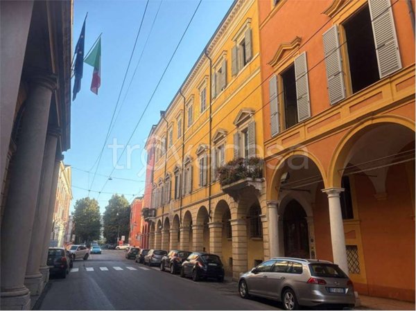 ufficio in vendita a Modena in zona Centro Storico