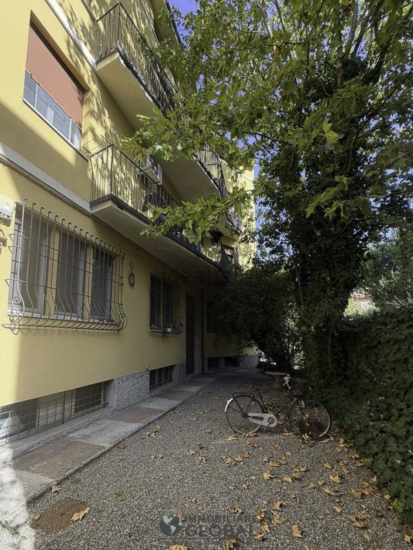 appartamento in vendita a Modena in zona Centro Storico
