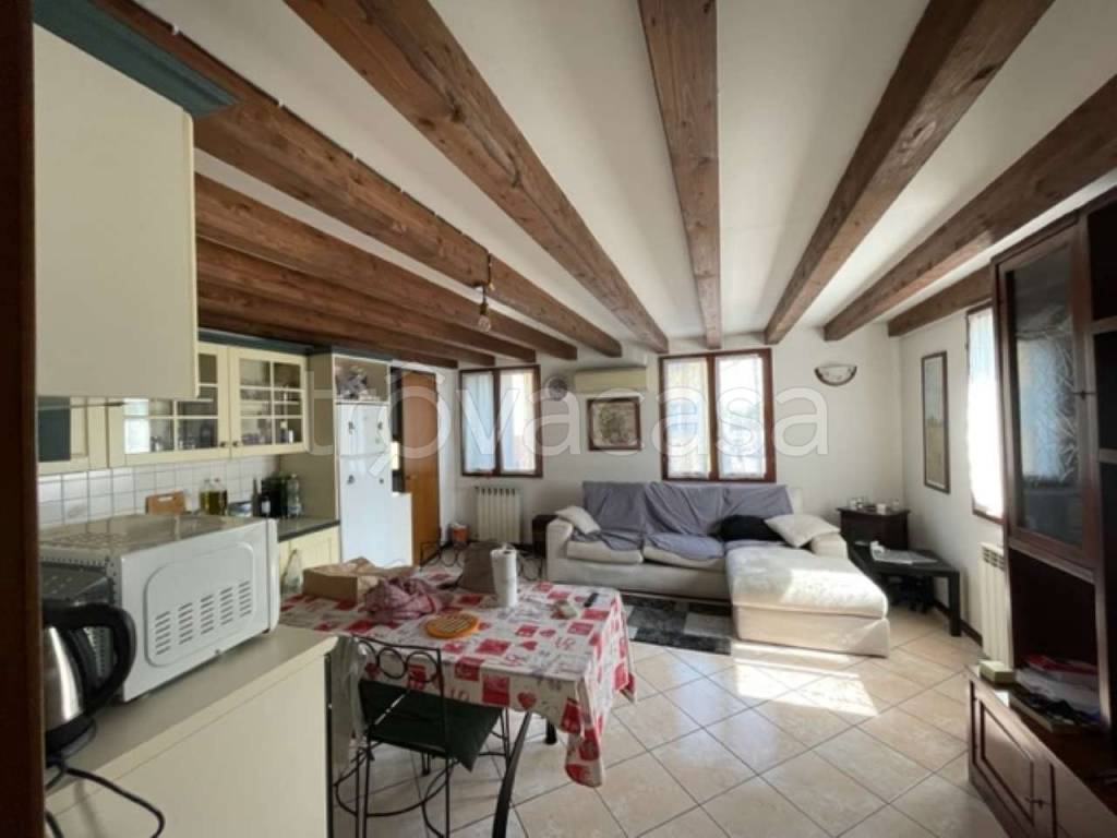 appartamento in vendita a Modena in zona San Damaso