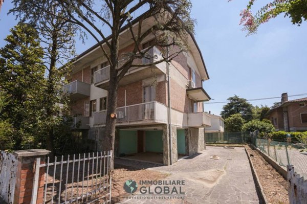 casa indipendente in vendita a Modena in zona Sant'Agnese