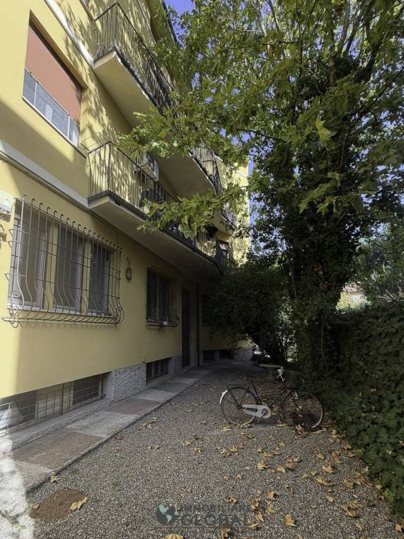 appartamento in vendita a Modena in zona Centro Storico