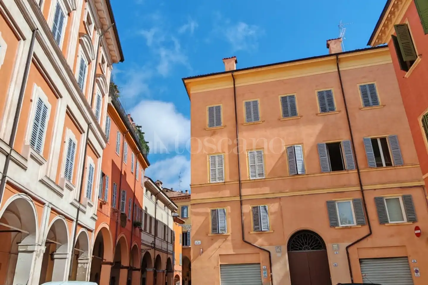 appartamento in vendita a Modena in zona Centro Storico